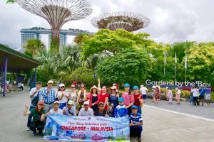 Hình kỷ niệm tour 2 nước Singapore - Malaysia 4 ngày 3 đêm khởi hành 13-6-2019