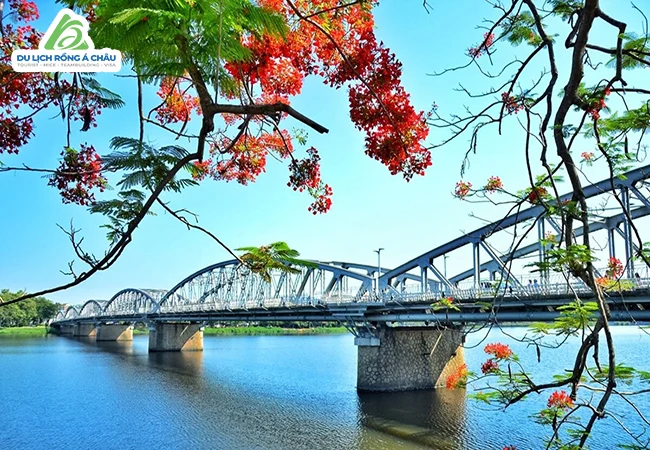 TOUR HUẾ - ĐÀ NẴNG - BÀ NÀ - HỘI AN 4 NGÀY 3 ĐÊM
