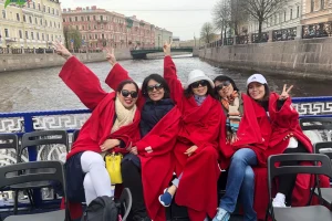 Ảnh kỷ niệm đoàn du lịch Nga khởi hành 26-4-2019