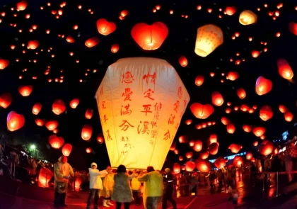 ĐÓN TRUNG THU TẠI TRUNG QUỐC - MÙA LỄ HỘI RỰC RỠ