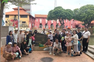 Kỷ niệm tour 3 nước Singapore Indonesia Malaysia khởi hành 18-6-2019